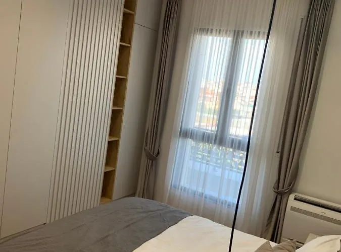 Are Only One Away Appartement *